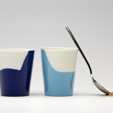 najs-design-porcelain-cup-white-with-blue-tereza-severynova-02