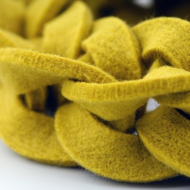 najs-felt-bracelet-structure-tereza-severynova-02