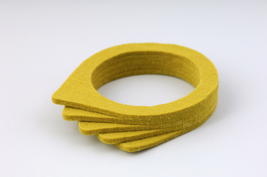 najs-felt-bracelet-structure-tereza-severynova-07