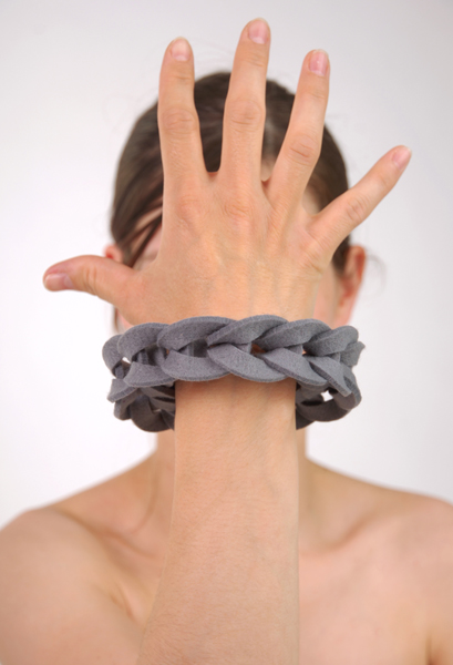 najs-felt-bracelet-structure-tereza-severynova-11