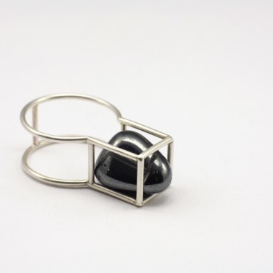 najs-gabion-silver-stone-ring-tereza-severynova-05